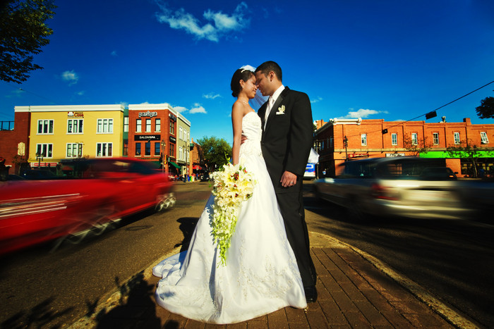 IMAGE: http://www.nightanddayphoto.ca/slides/08/ClaudiaRobertoW/images/170257_8959.jpg