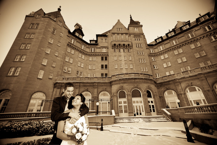 IMAGE: http://www.nightanddayphoto.ca/slides/08/GinaChrisW/images/151336_7438-1.jpg